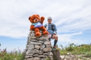 Y4242395