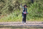F4258711